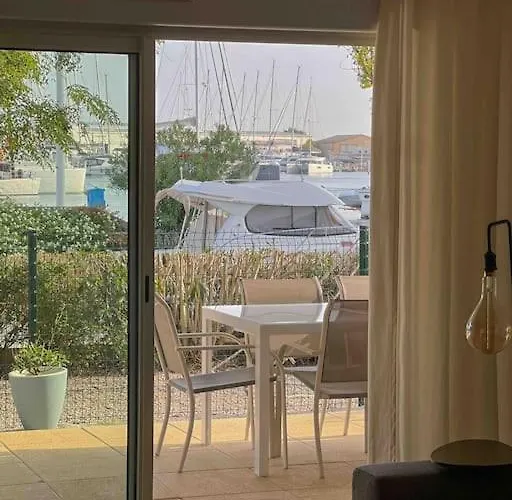 Апартаменты Face Au Bateaux, Neuf, 2 , Jardin